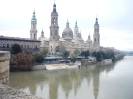 Zaragoza(084)-La Basílica del Pilar desde el Puente de Piedra