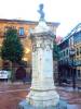 Oviedo(05)-Plaza Rafael del Riego-Escultura del General Rafael del Riego