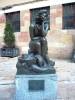 Oviedo(25)-Plaza de Trascorrales-Escultura 