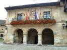 Santillana del mar(56)-Plaza de Ramón Pelayo o Plaza Mayor-Ayuntamiento