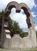 Guernica(16)-Parque de los Pueblos de Europa, ''La casa de nuestro padre'' de Eduardo Chillida